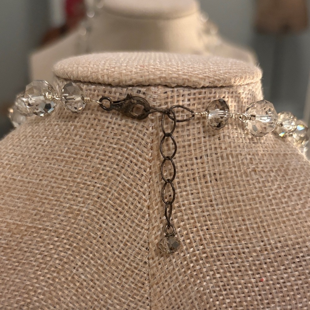 Stunning Silver and Crystal Necklace - Picture 6 of 7